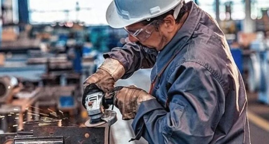 La actividad industria en Santa Fe cayó 5,2 % en julio e interrumpió su recuperación