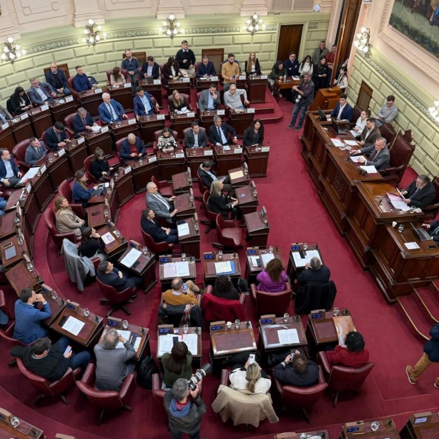 Reforma Constitucional: Ya hay dictamen para la reelección de gobernador y Vice